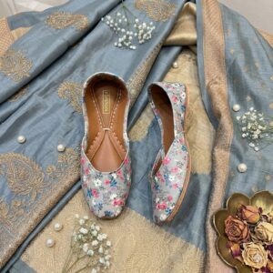 Home women's flat jutti